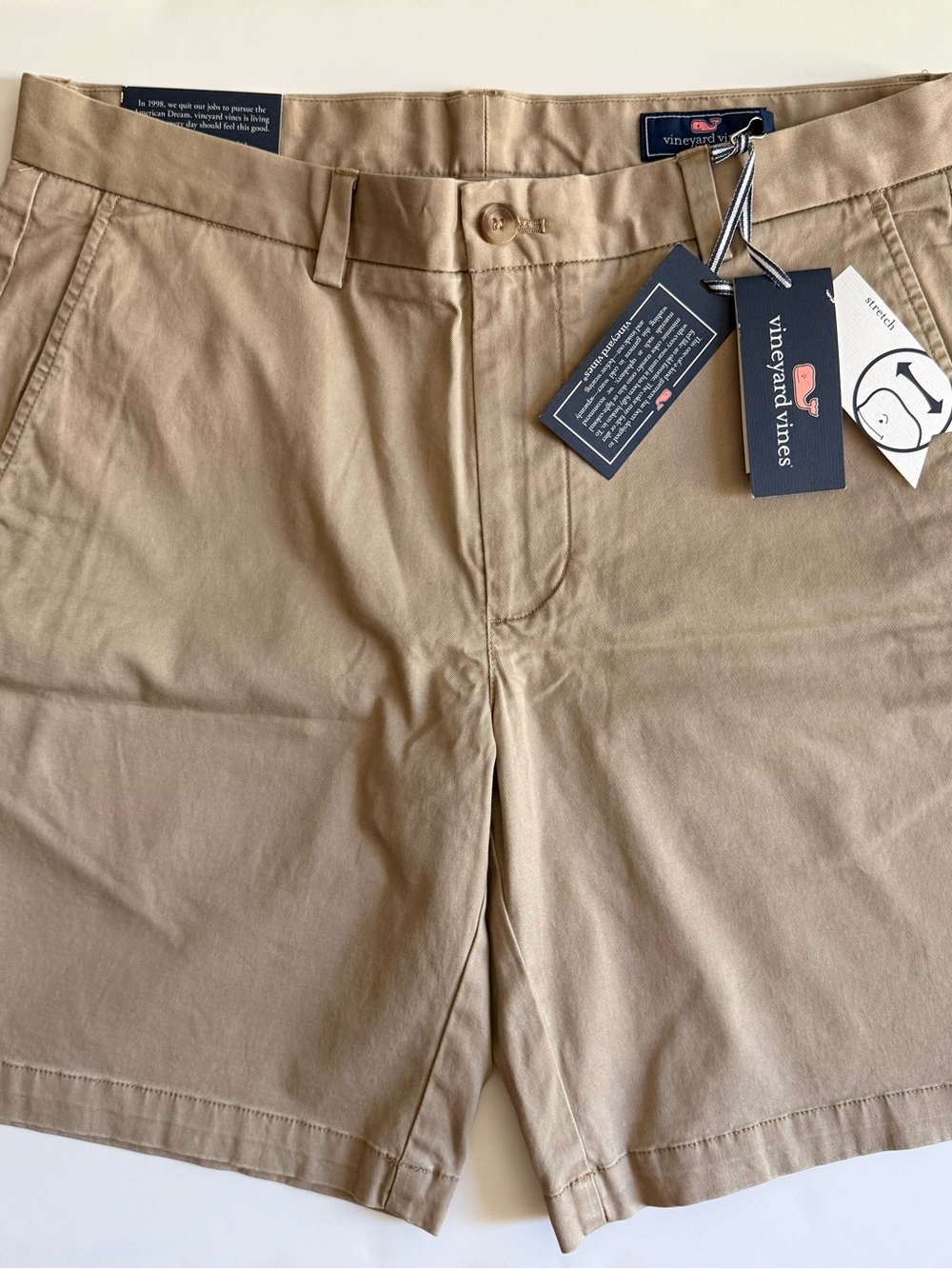 NWT Men’s Vineyard Vines 9" Breaker Shorts Khaki Size 33